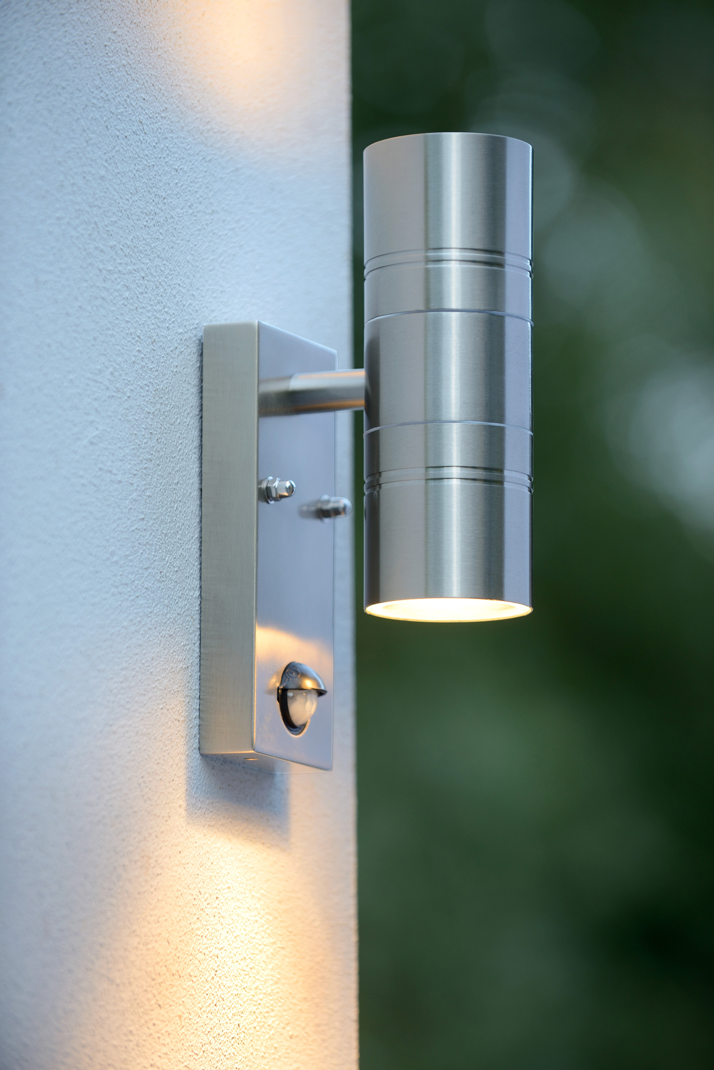 chrome solar wall light