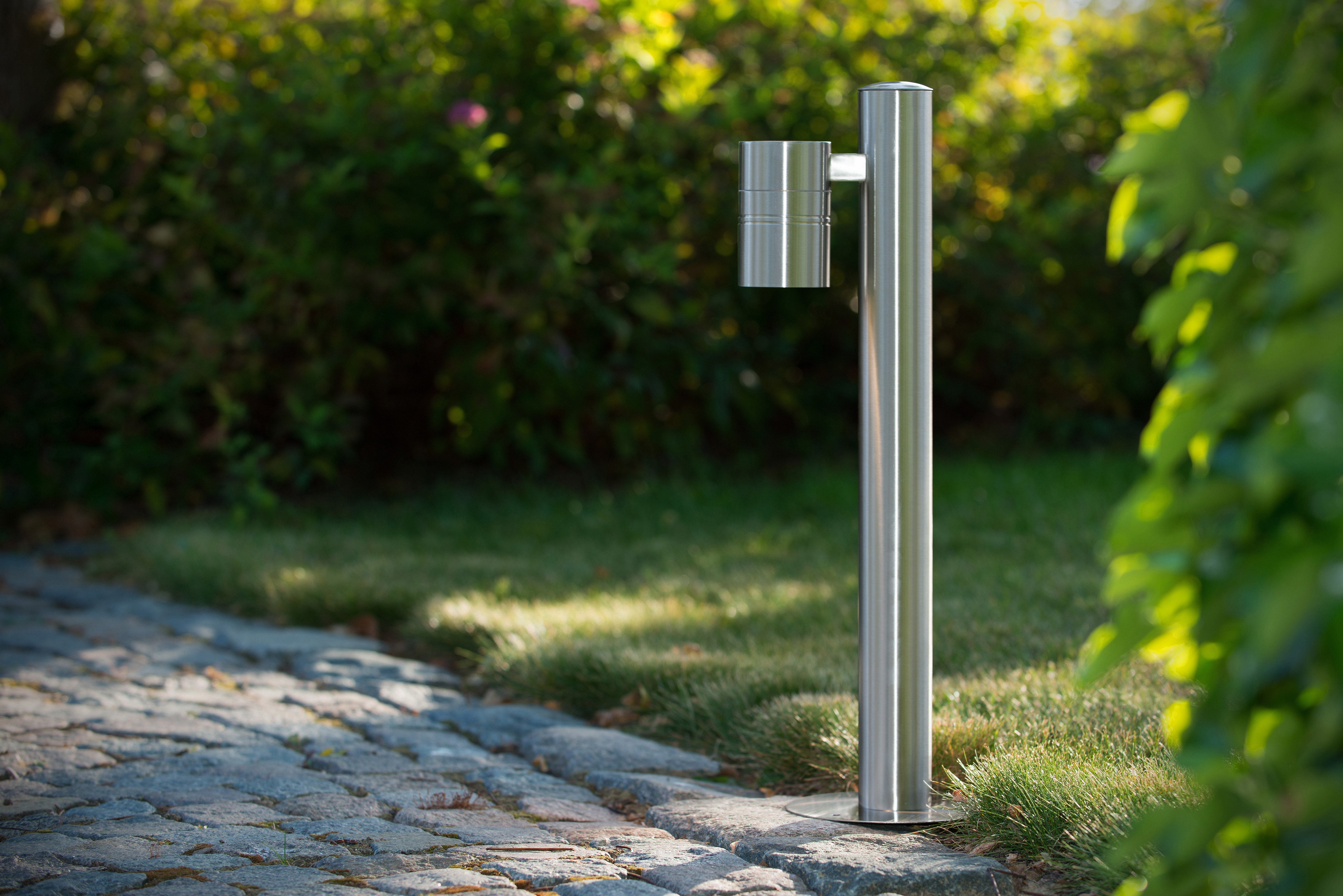 garden bollards lights