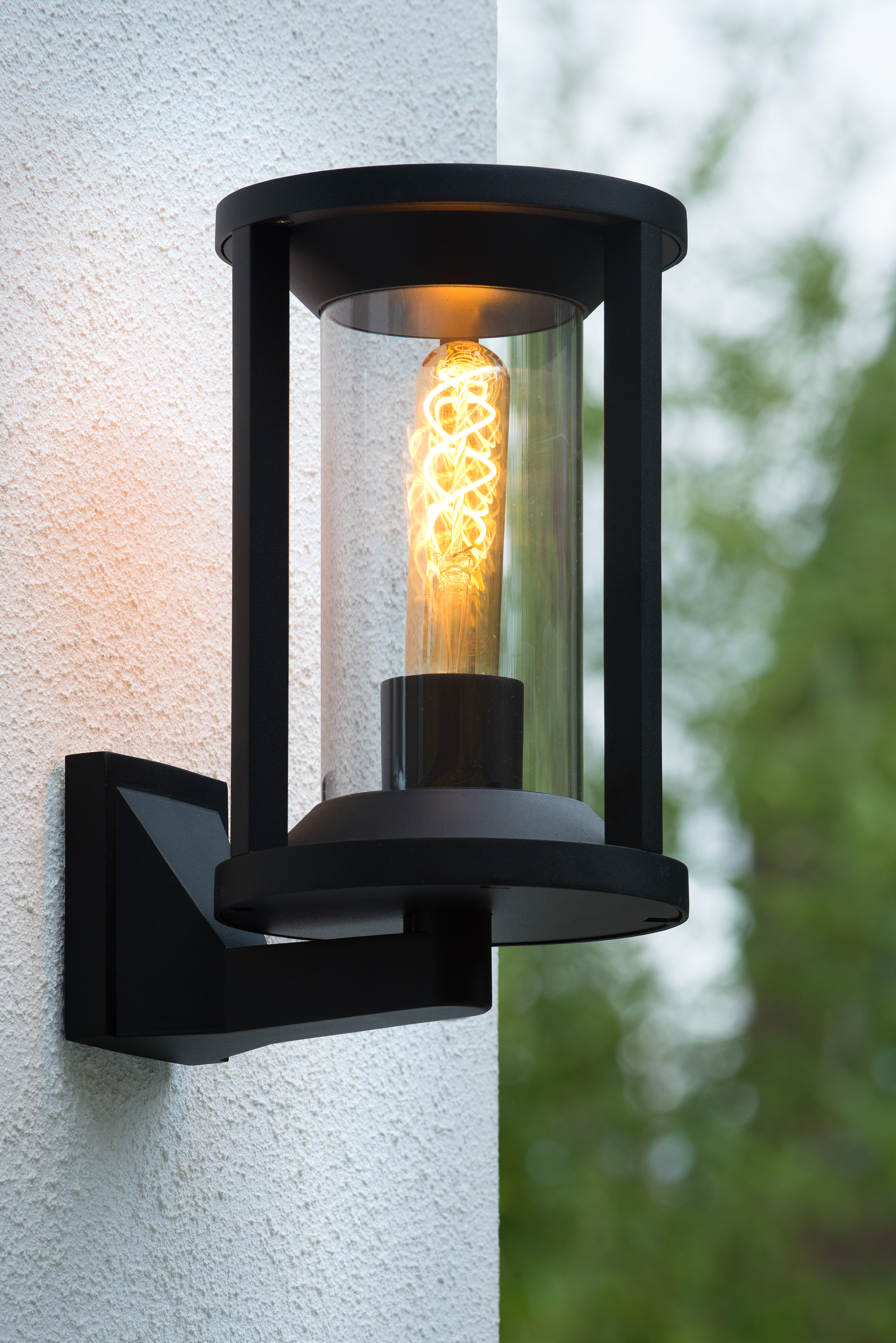 ip65 wall lantern