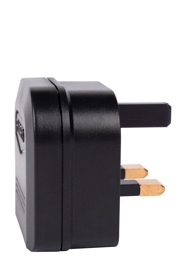 Lucide CONVERTOR PLUG - Plug 3-pin - 8A - Black - turned on